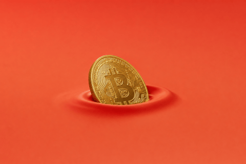 Longs verliezen 250 miljoen dollar bij terugval bitcoin naar 76.000 dollar