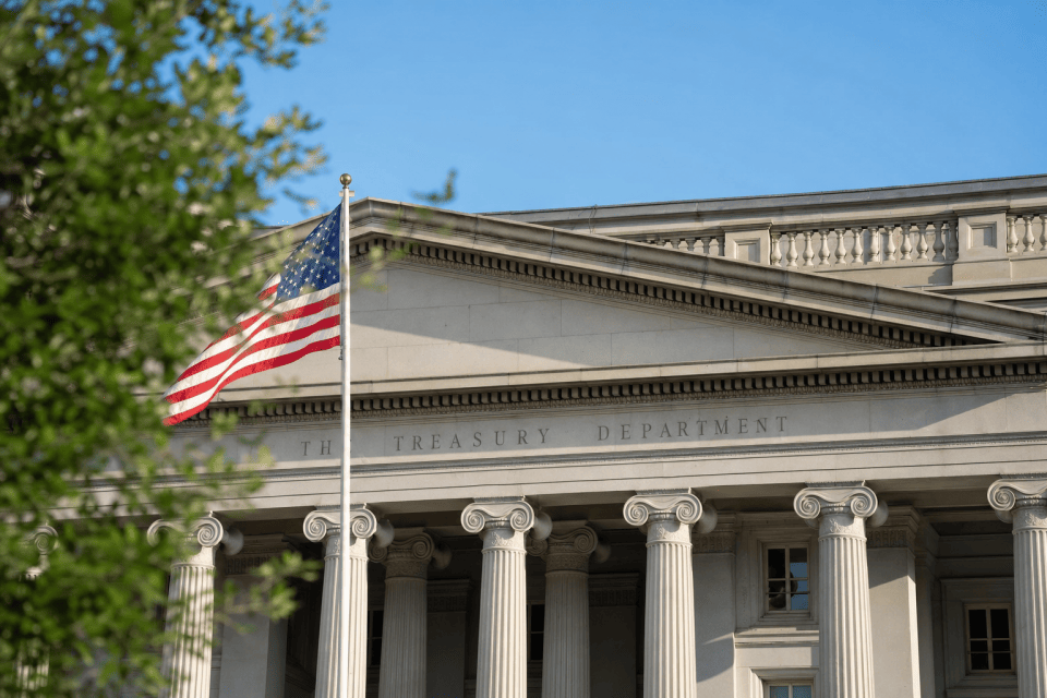 Bitcoin boven 68.000 dollar en ether boven 2.000 na ingreep Amerikaanse Treasury